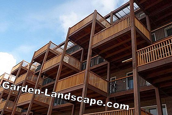 Prefabricerade balkonger av stål eller trä - priser